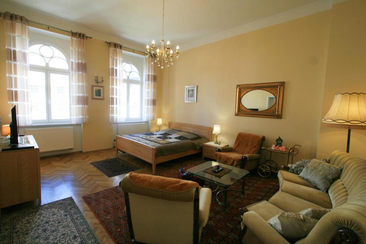 Apartment No. 20 Jaltská 3 Karlovy Vary Eksteriør bilde